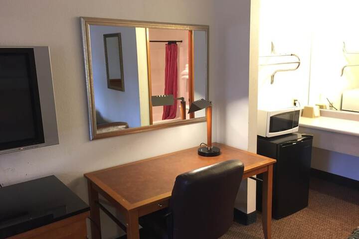 Room 34 of 52
