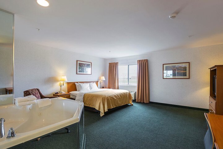 Room 21 of 38