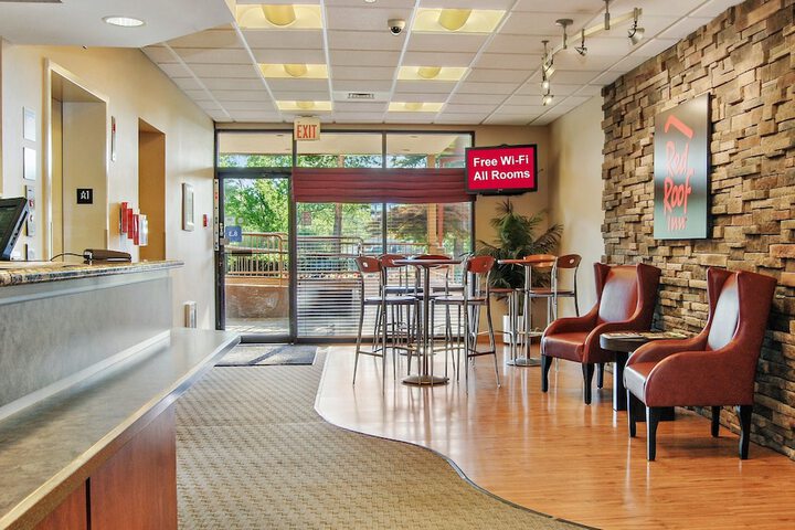 Red Roof Inn Cleveland Airport-Middleburg Heights