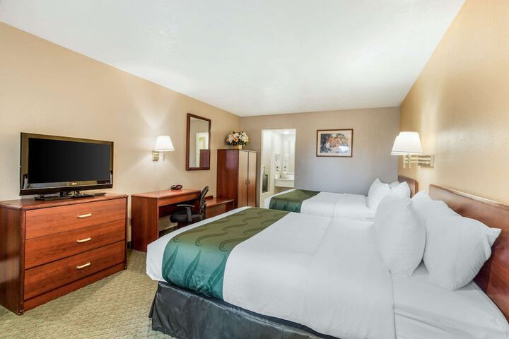 Room 42 of 73