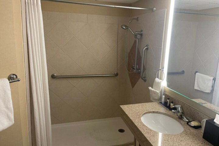 Room 14 of 43