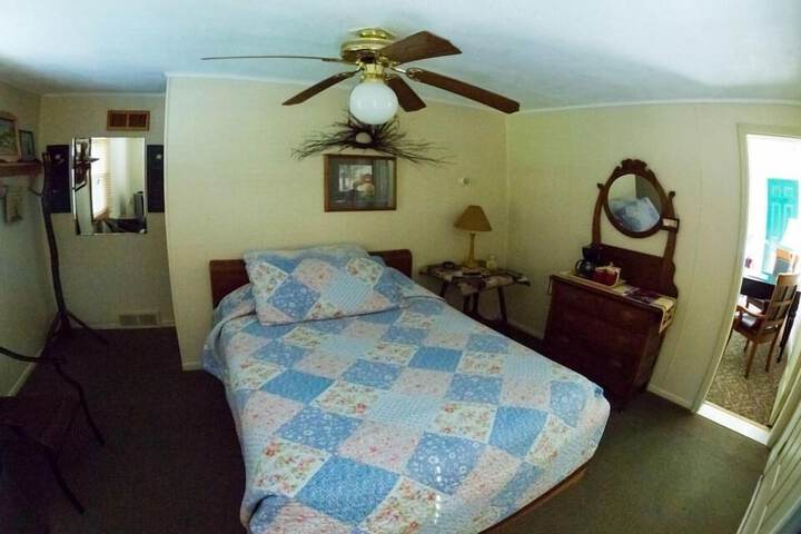 Oak Park Inn