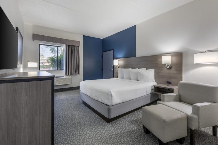 Best Western Bolingbrook Hotel