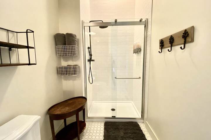 Room 49 of 83