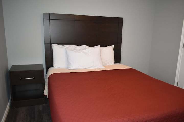 Room 90 of 141