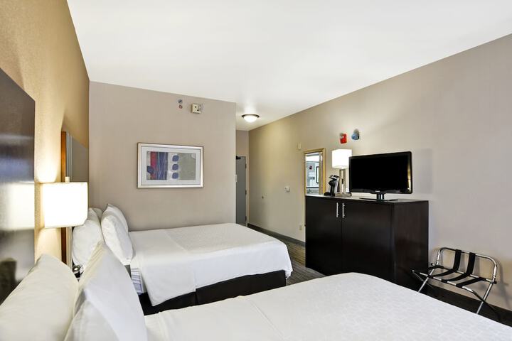 Room 15 of 65