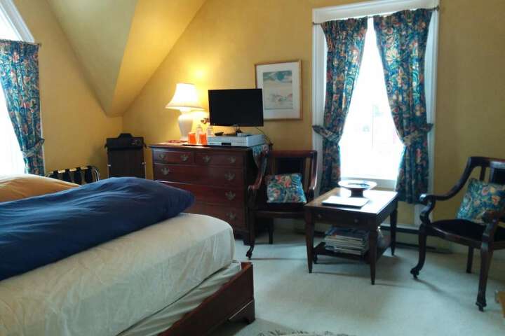 Room 21 of 35