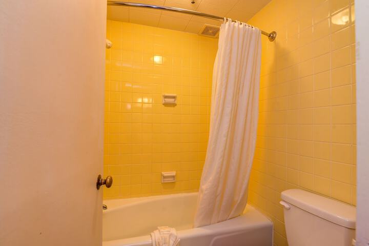 Room 9 of 21