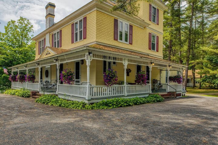 Rockwell Falls Inn and Wine Bar