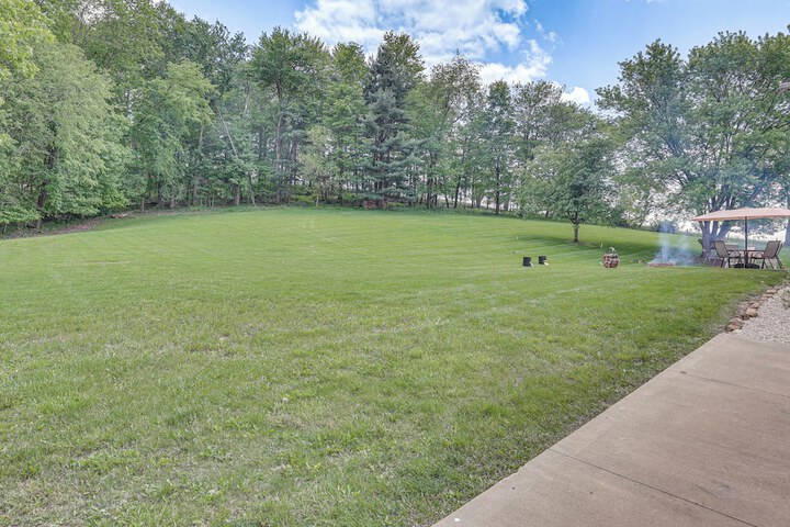 Secluded Ohio Amish Country Getaway w / Fire Pit