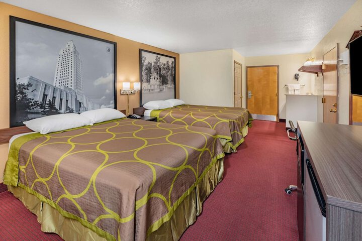 Room 10 of 27