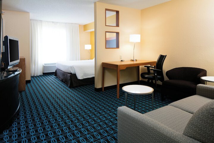 Room 20 of 39