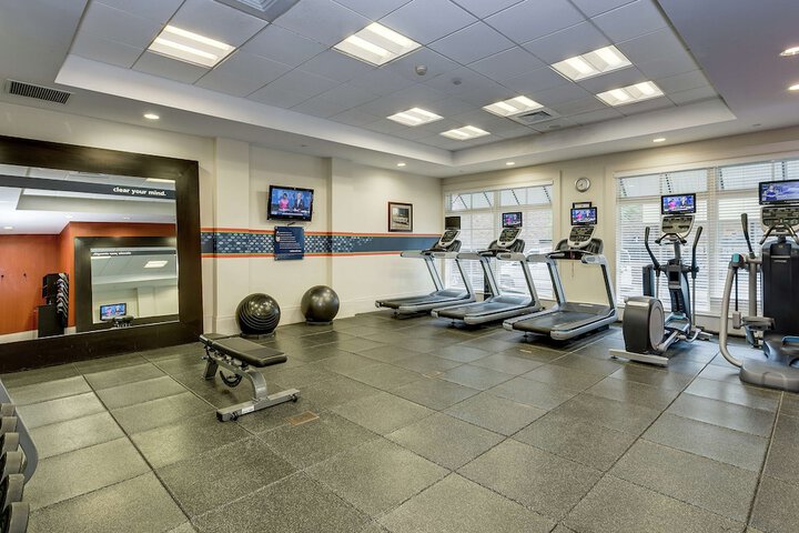 Hampton Inn & Suites Mobile- Downtown Historic District