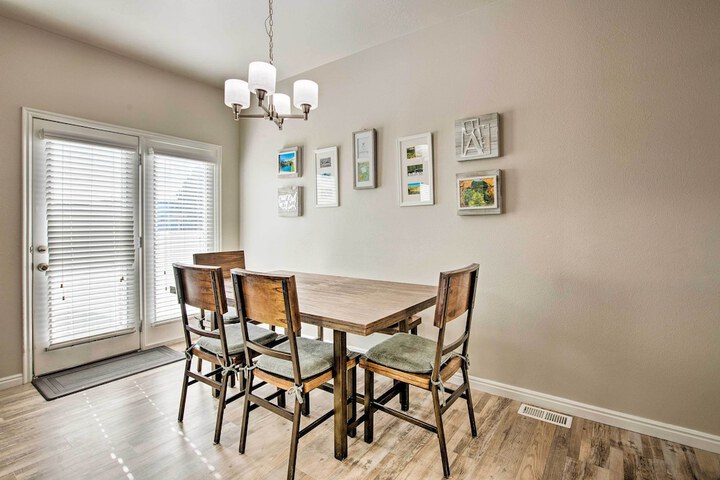 Mtn View Townhome w / Amenities 17 Mi to Snowbird!