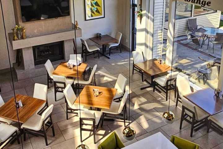 Dining 60 of 82