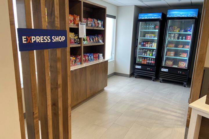 Holiday Inn Express & Suites Elyria by IHG