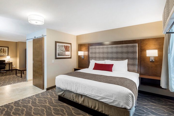 Room 42 of 69