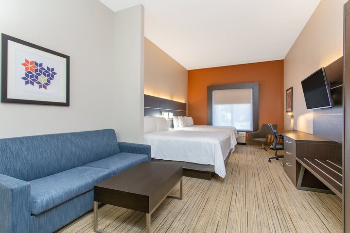 Room 14 of 35
