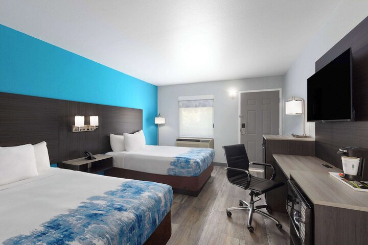Room 16 of 45