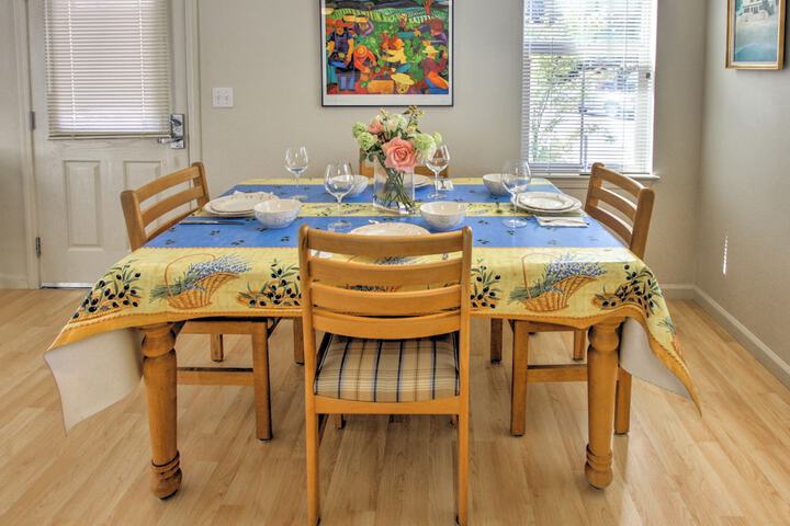 Serene Bungalow-style Home in Point Reyes Station!