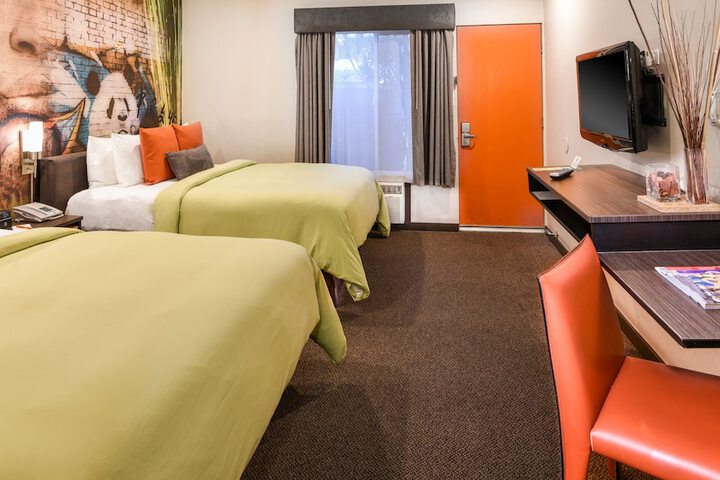 The Tangerine - a Burbank Hotel
