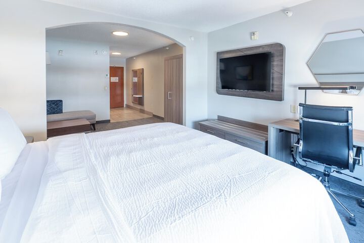 Holiday Inn Express Hotel & Suites ANDERSON NORTH by IHG