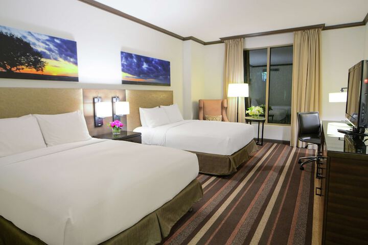 Room 34 of 91