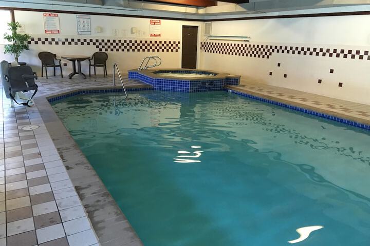Pool 4 of 17