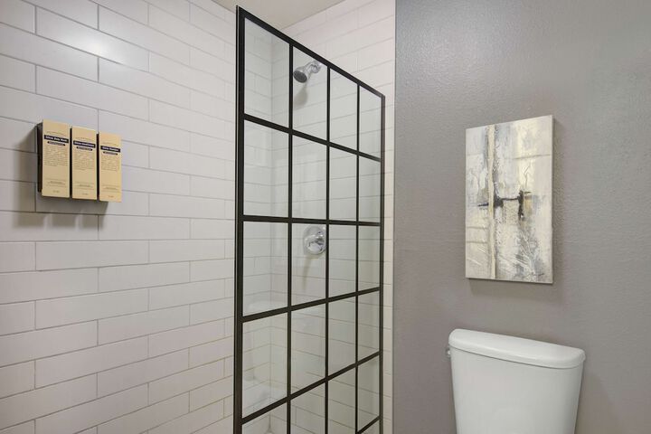 Best Western Plus Peppertree Airport Inn