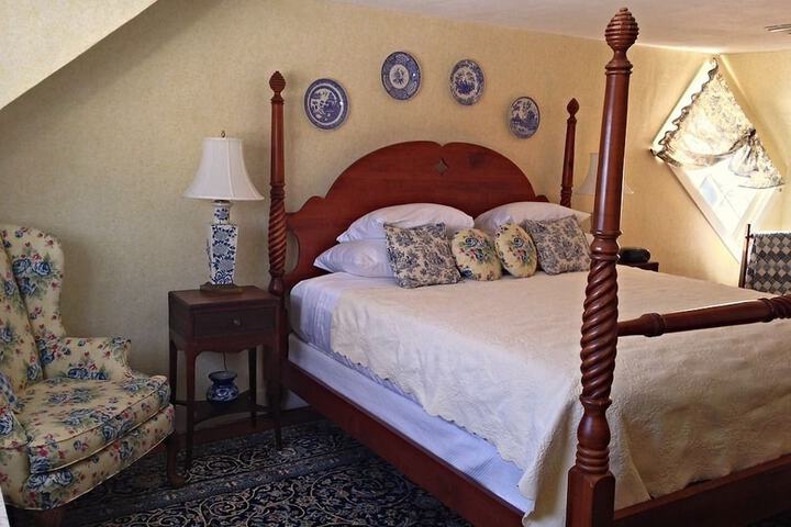 Room 3 of 6