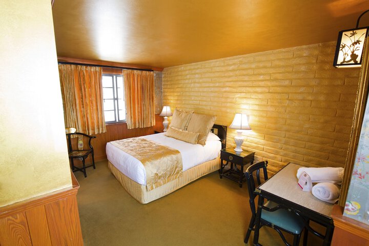 Room 284 of 461