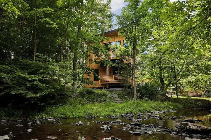 Woodstock Way Hotel