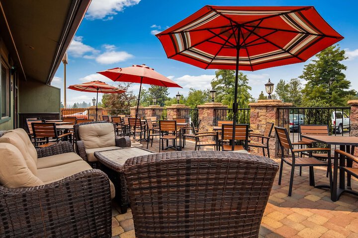 Best Western Plus Tree House
