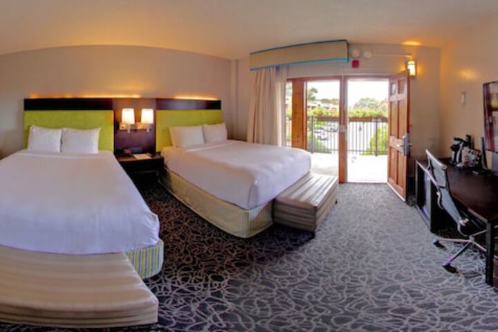 El Sendero Inn an Ascend Collection Hotel