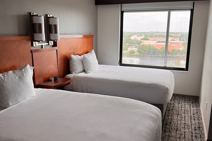 Hyatt Place Houston / Sugar Land