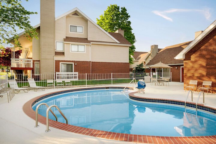 Pool 5 of 35