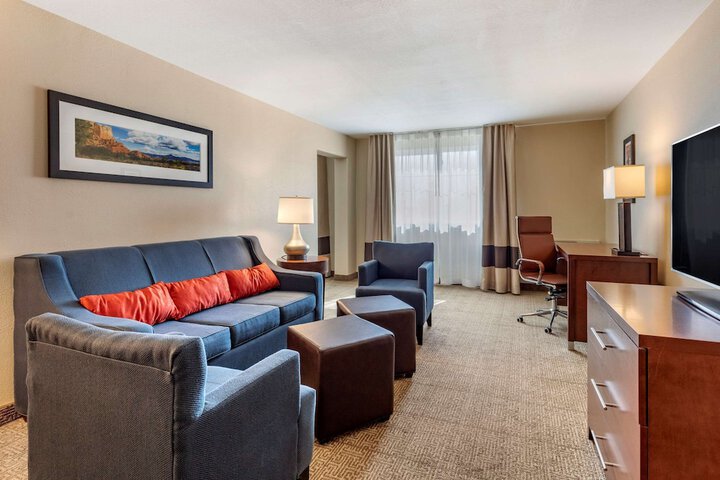 Room 42 of 62