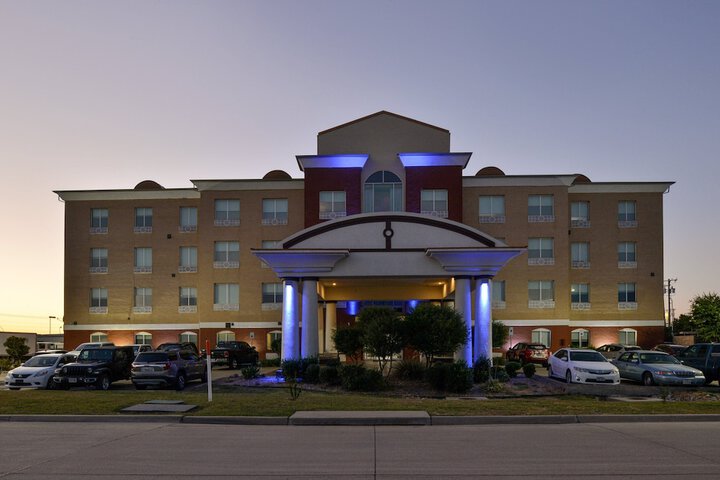 Hotel 6 of 67