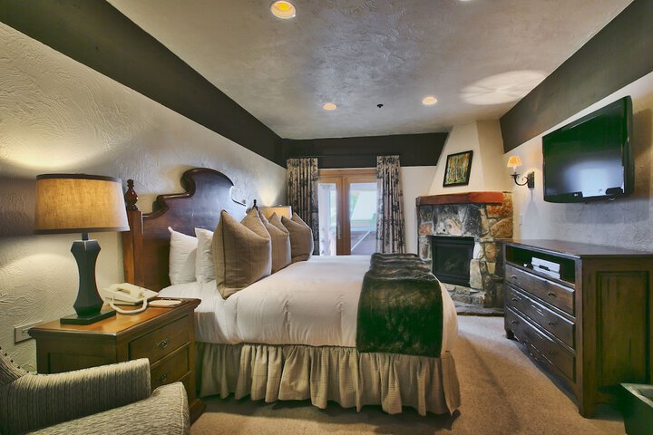 Room 344 of 500