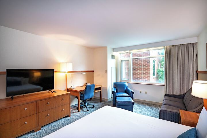 Room 13 of 41