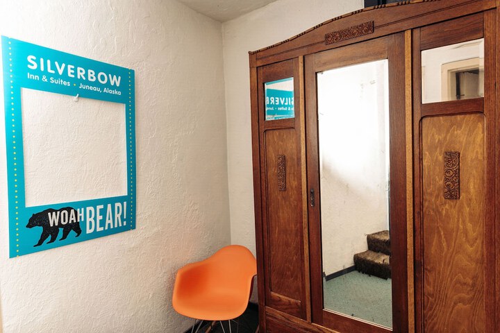 The Silverbow Inn