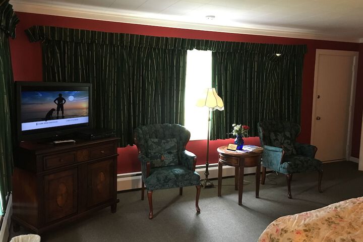 Room 25 of 81