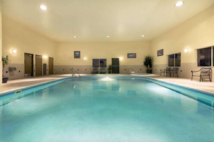 Summit Suites