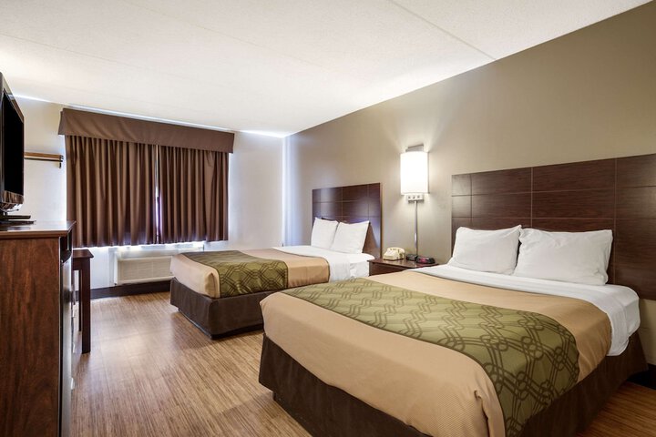 Room 8 of 48