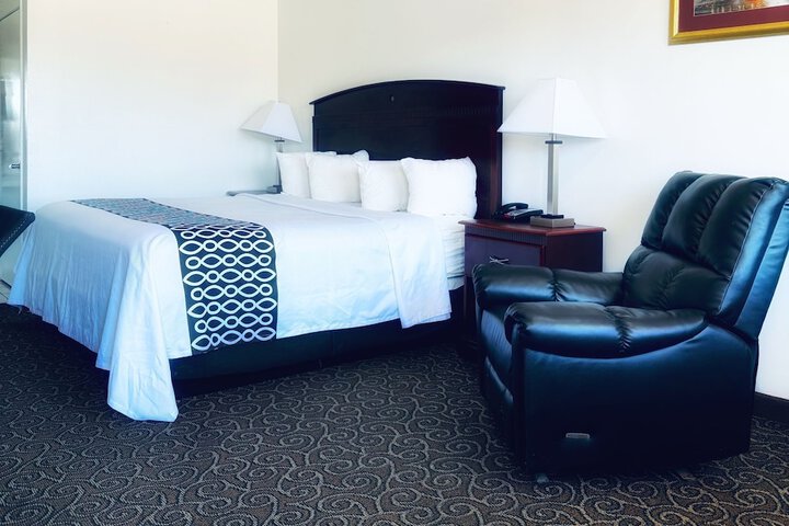Shiloh Inn