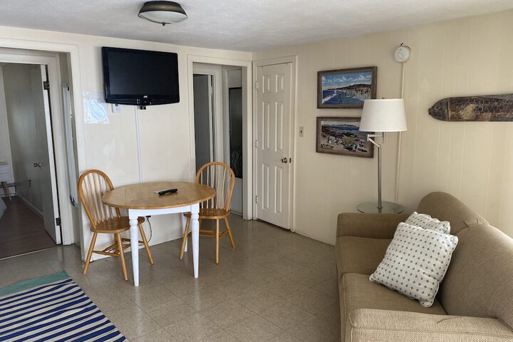 Room 18 of 90