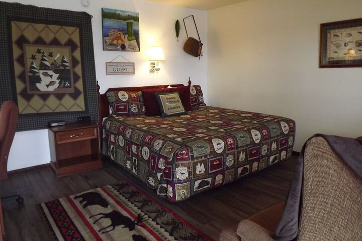 Room 38 of 175