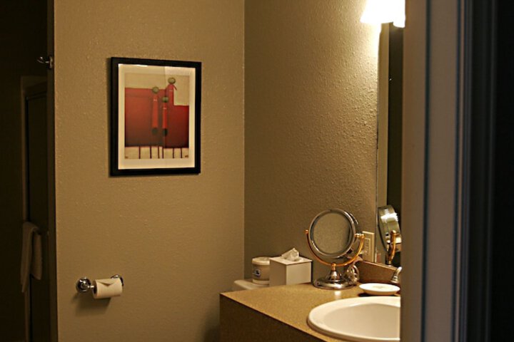 Room 17 of 22