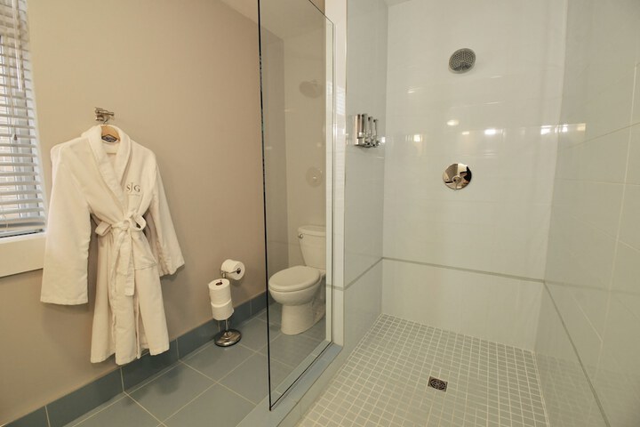 Room 40 of 50