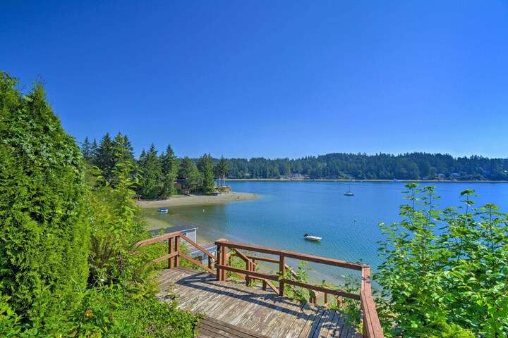 Waterfront Gig Harbor Home w / Furnished Deck